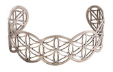 Blume des Lebens Armreif klein Messing versilbert – Seelenecho