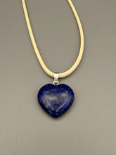 Lapislazuli Herz-Anhänger – Wahrheit und innere Weisheit (ca. 20 mm)