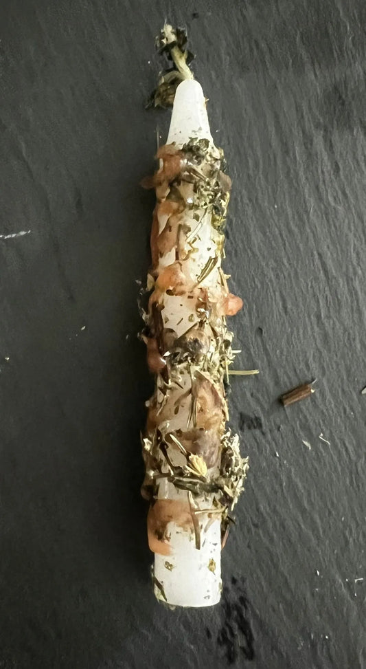 Reinheit spüren: Mit der weißen Räucherkerze Klarheit und Reinigung einladen