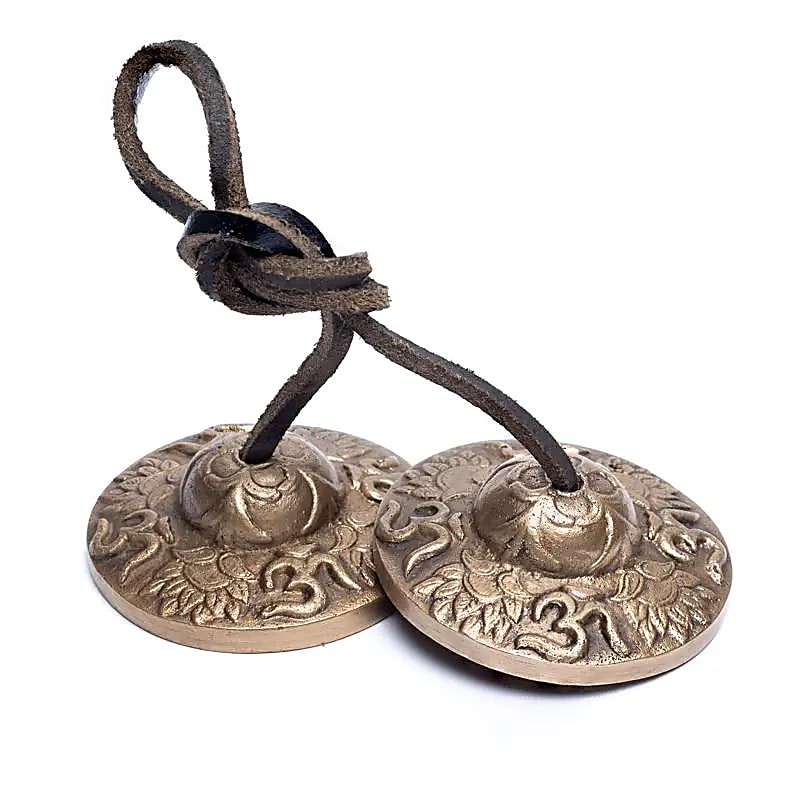 Tingshas – Meditationszimbeln mit OM-Symbol und Lotus ca. 6cm