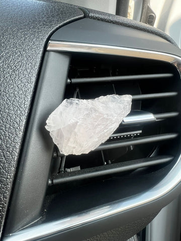 Rosenquarz Autolüftungsstecker – Liebe, Harmonie &amp; sanfter Herzschutz für unterwegs