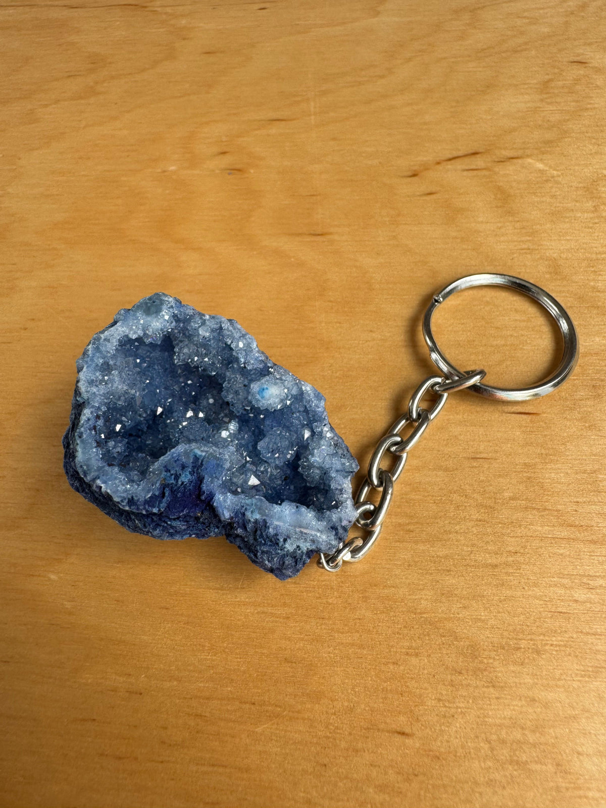 Blauer Drusenstein Schlüsselanhänger – Heilstein für Schutz, Ruhe &amp; spirituelle Balance