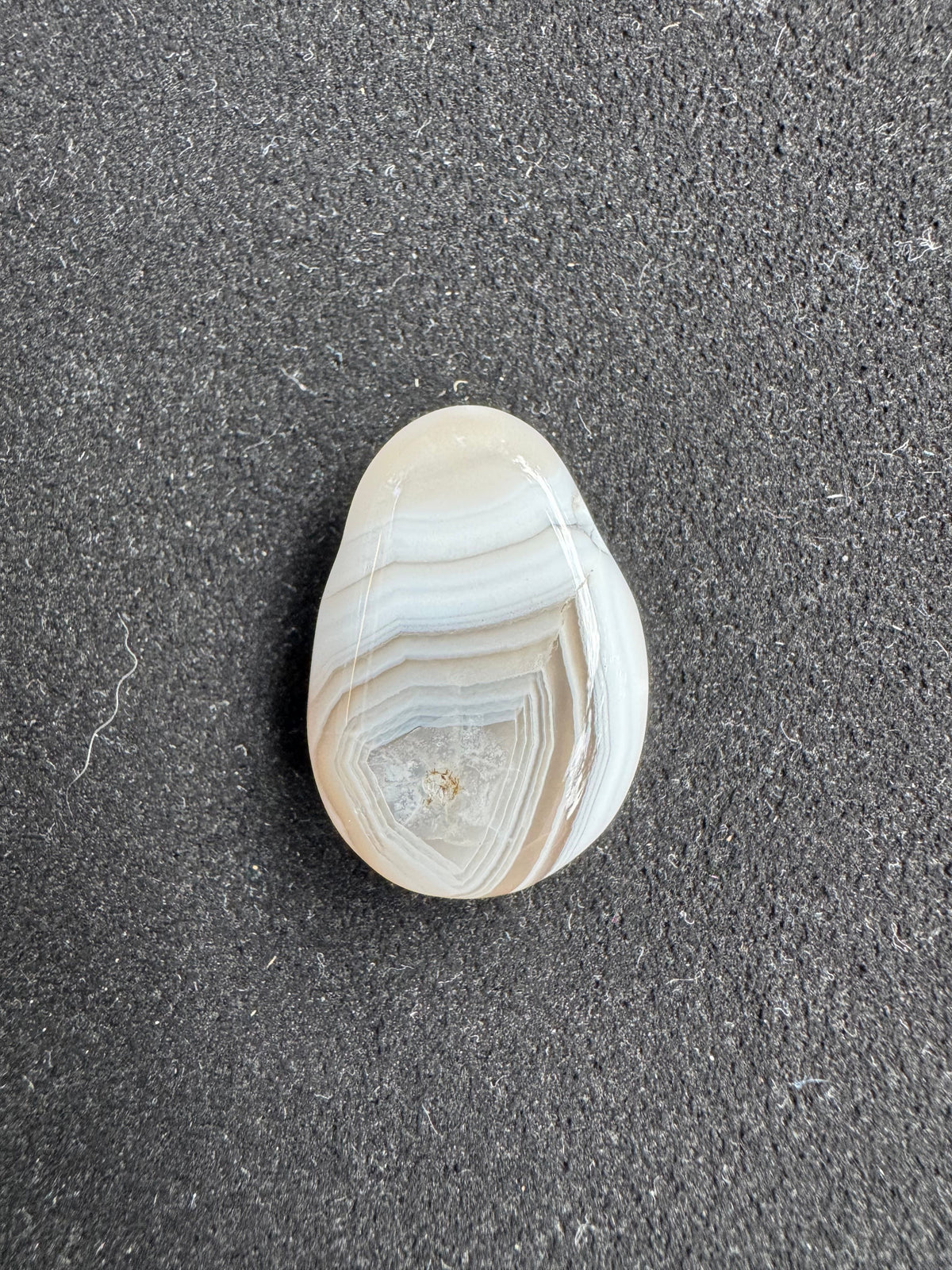 Botswana-Achat (hellgrau) – Sanftheit, Licht und Seelentröster