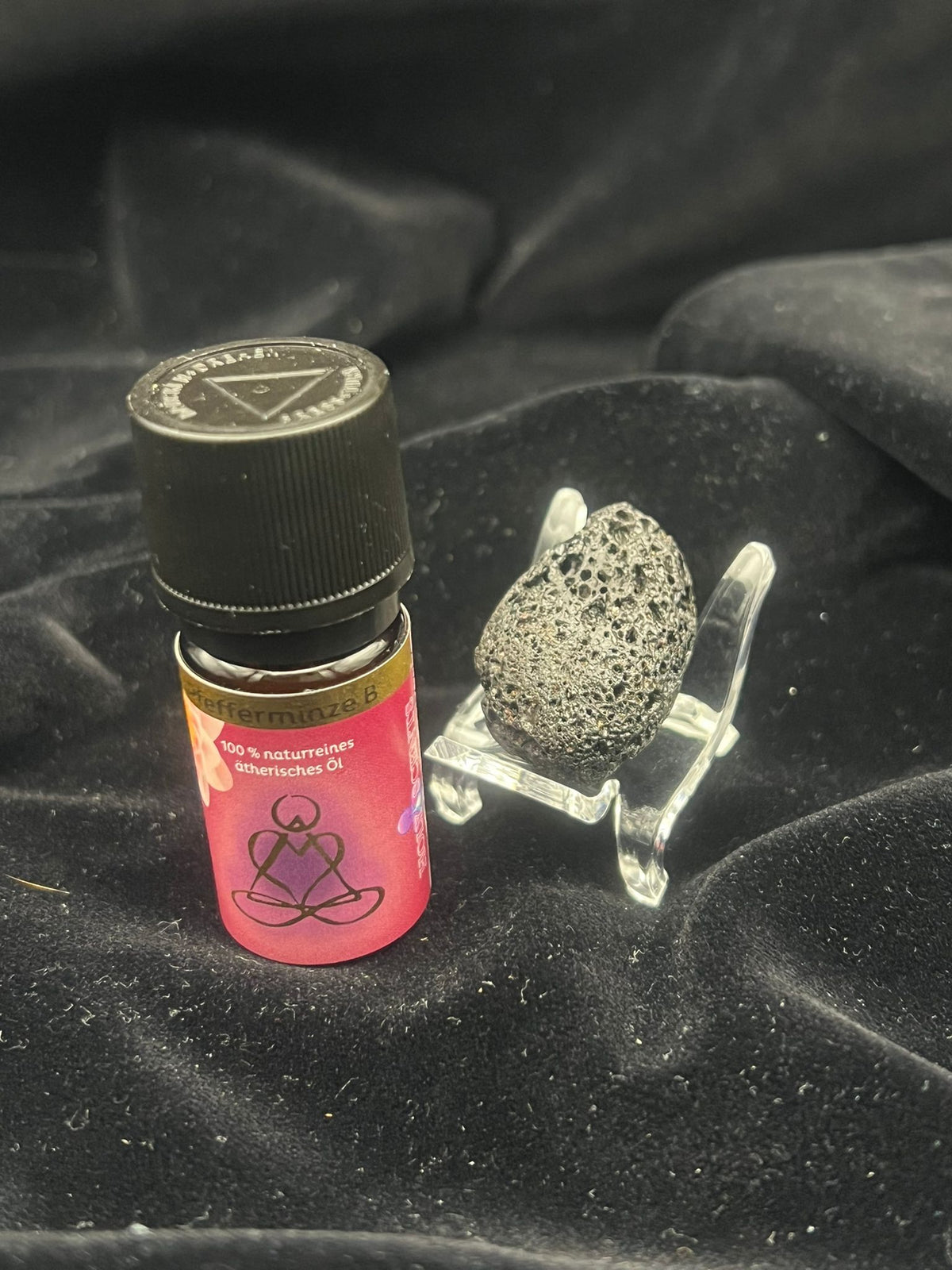 Lavastein Tropfen (gebohrt) – Kraft aus dem Feuer der Erde