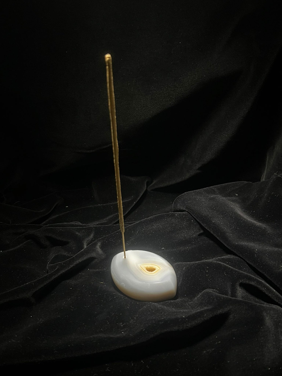 Blauer Chalcedon-Räucherhalter – Sanfte Harmonie und innere Ruhe