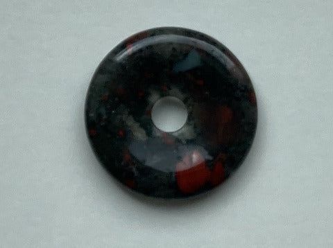 Drachenjaspis Donut 40 mm – Kraft &amp; innere Beständigkeit