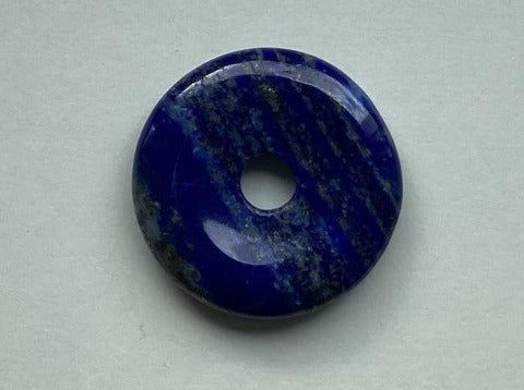 Lapislazuli Donut 40 mm – Weisheit &amp; innere Wahrheit