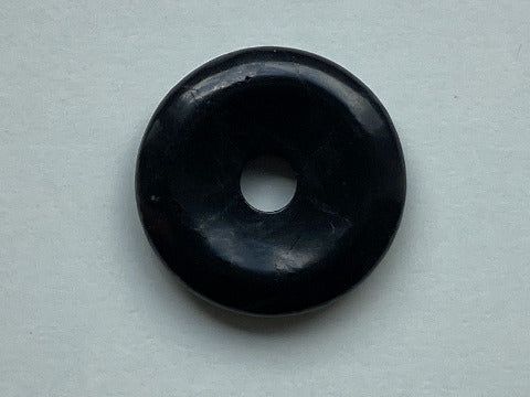 Schungit Donut 40 mm – Schutz &amp; energetische Reinigung