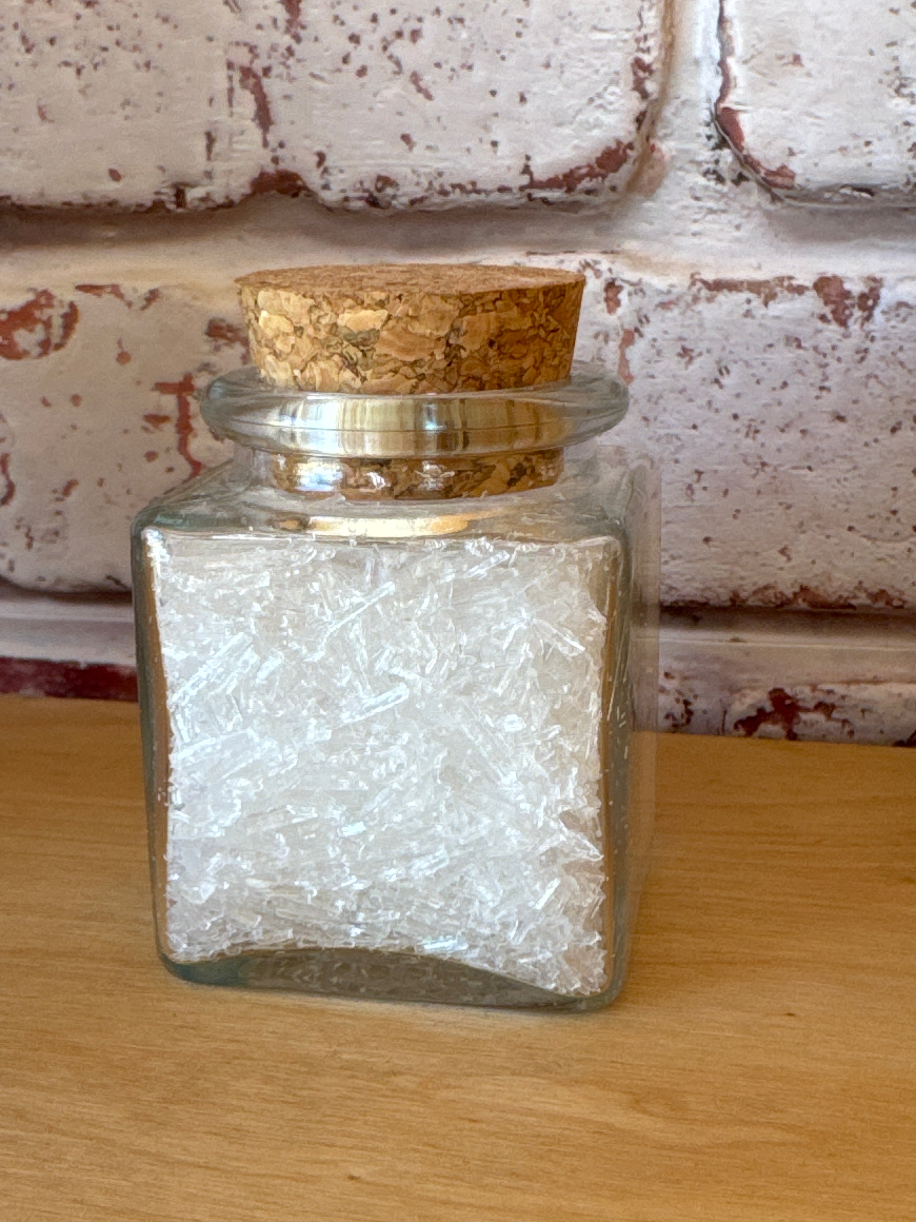 Mentholkristalle im 50 ml Glas