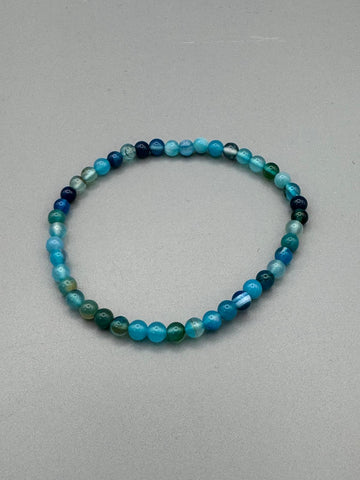 Achat blau (gefärbt) Armband – Ruhe, Klarheit und stilvolle Eleganz