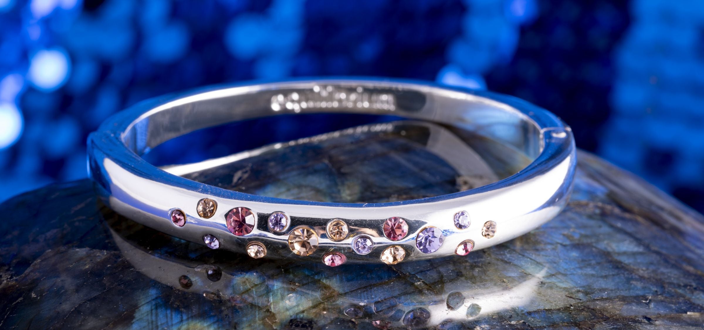 Universe Armreif mit bunten Kristallen – Ansicht 2