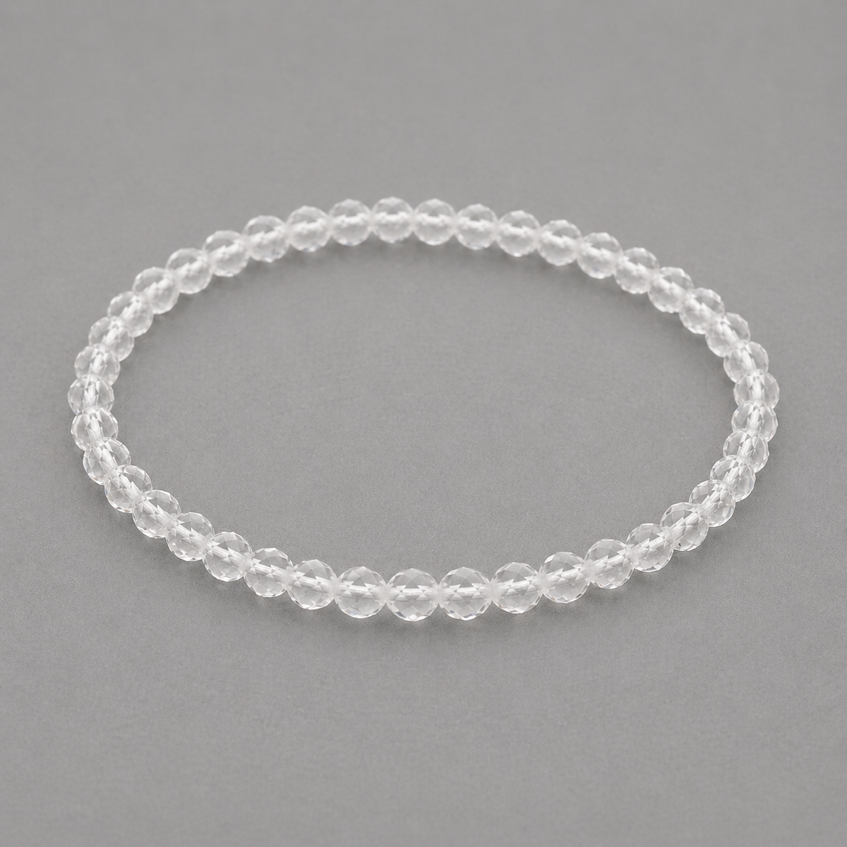 Bergkristall Armband facettiert 4 mm – Klarheit, Licht & feine Eleganz