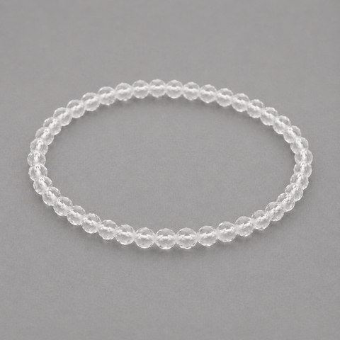 Bergkristall Armband facettiert 4 mm – Klarheit, Licht & feine Eleganz