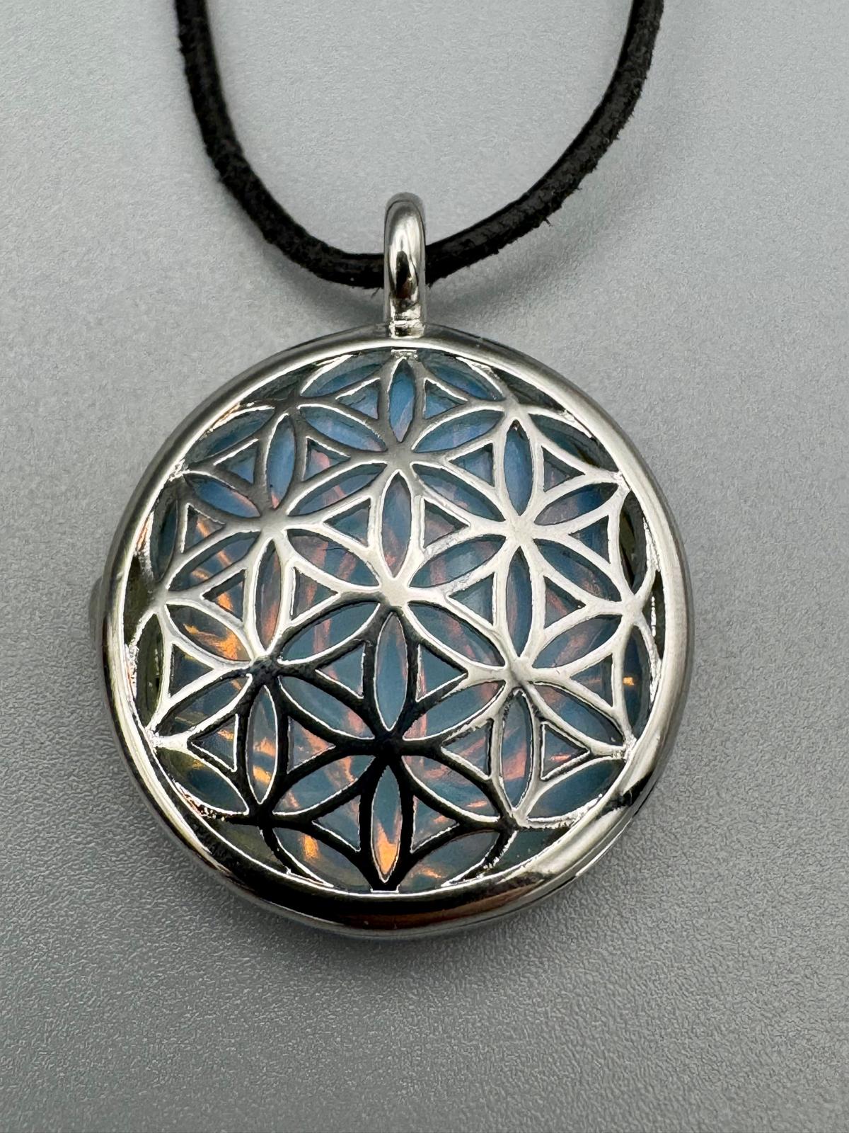 Anhänger „Blume des Lebens“ – ca. 2,5 cm | Harmonie, Schutz & universelle Energie - versch. Farben