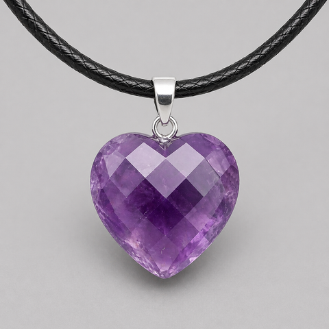 Amethyst Herz Anhänger facettiert – Ruhe, Klarheit & innere Balance | Bedeutung & Wirkung