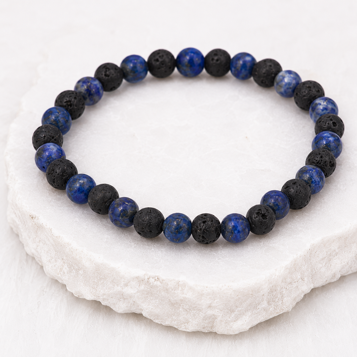 Lava schwarz-Lapislazuli-Mix Armband Kugel ca. 0,6 / 19 cm – Erdung, Klarheit &  innere Stärke | Bedeutung & Wirkung