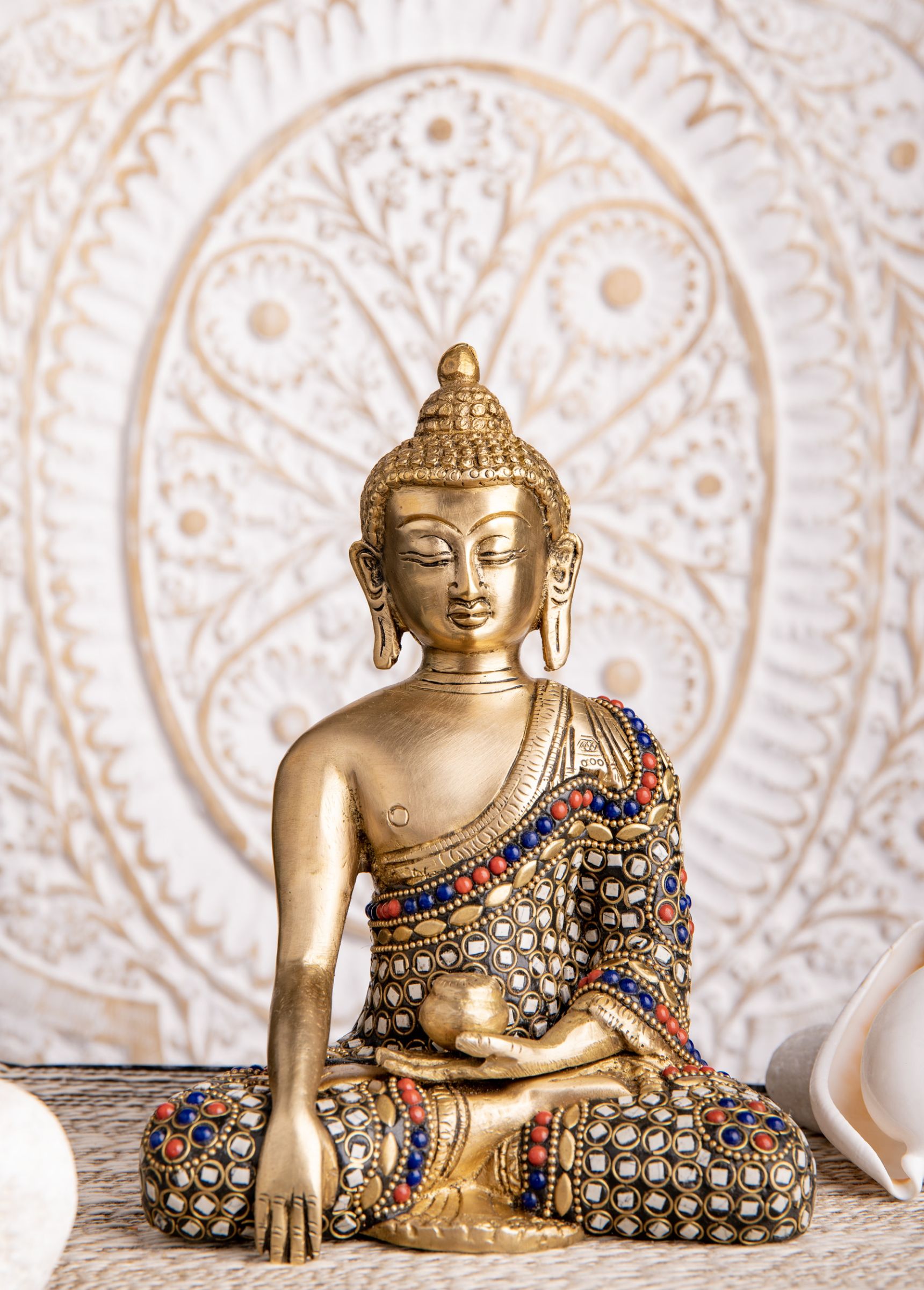 Buddha Shakyamuni Messing mit Steinkunst – Ansicht 2