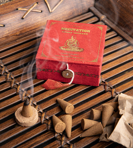 Räucherkegel Meditation in roter Box – Ansicht 2