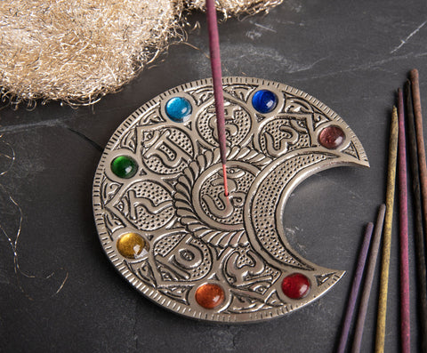 Mond mit Chakraglassteinchen und Mantra Weißmetallhalter – Ansicht 2