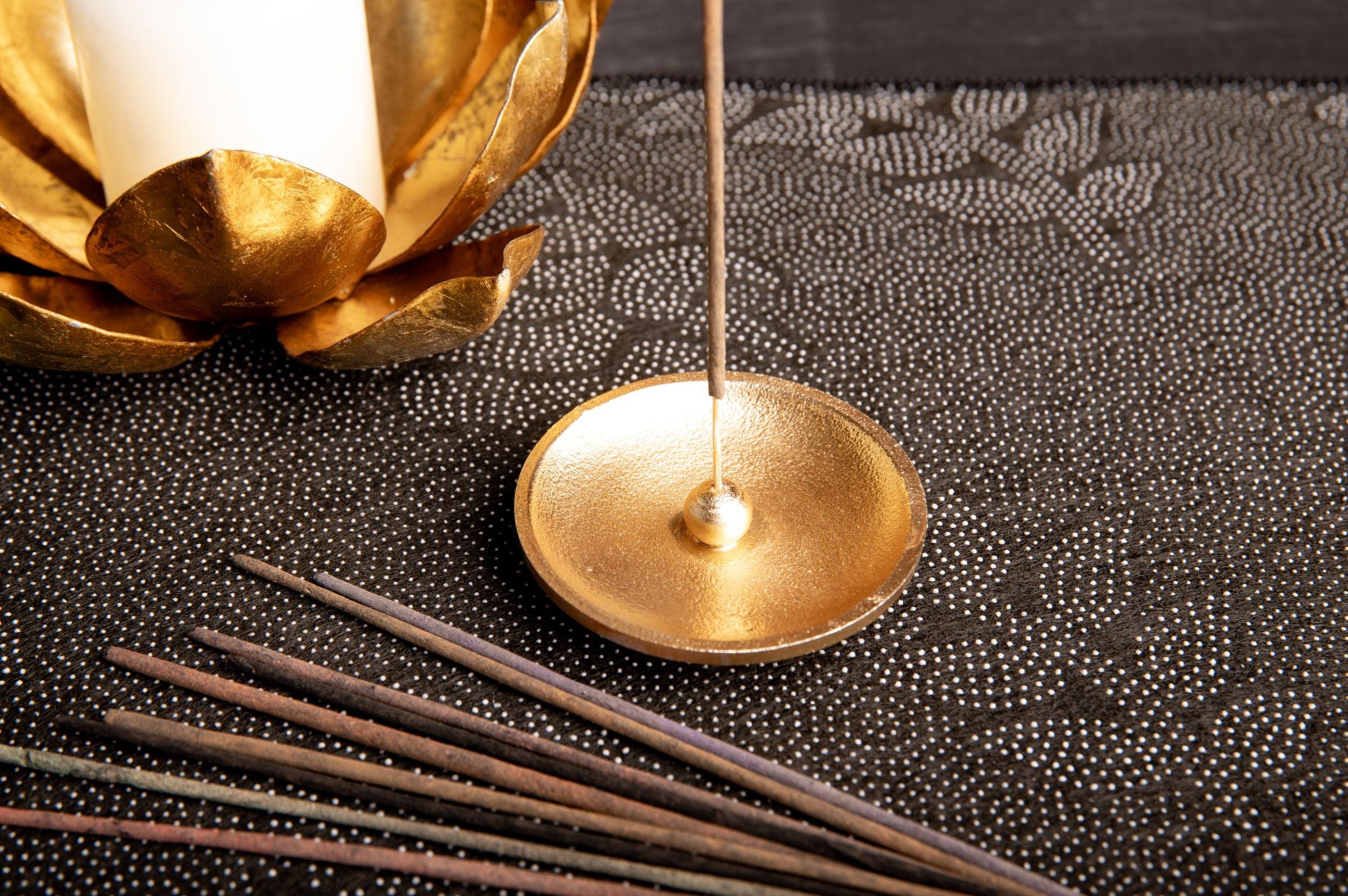 Hilarion gold Weißmetall, 8 cm – Ansicht 2
