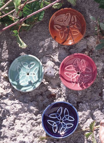 Keramikhalter rund rot,grün,blau,braun – Seelenecho