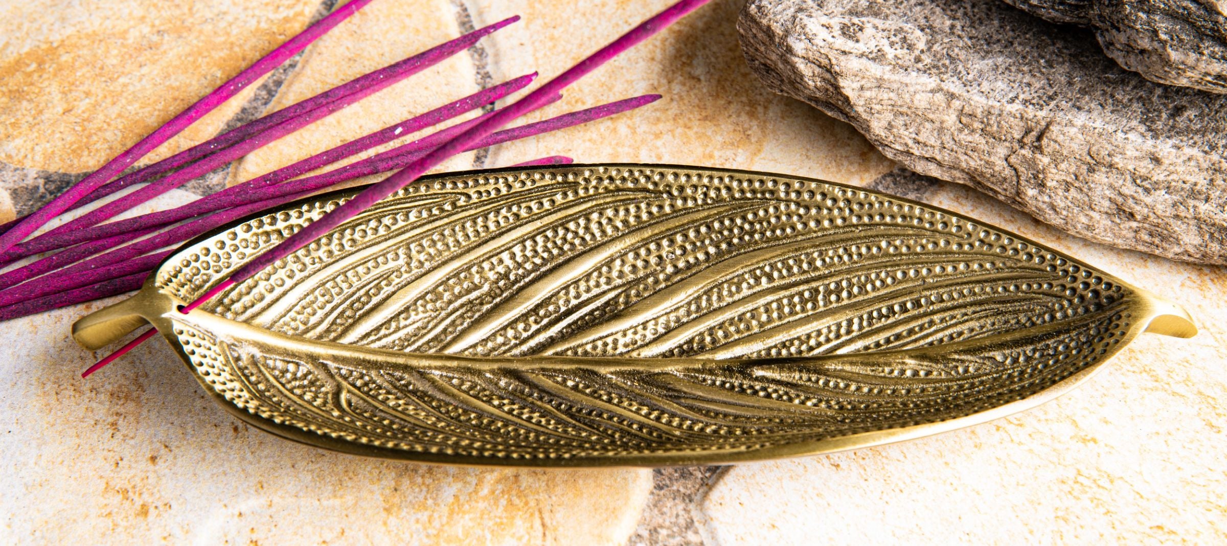 Stäbchenhalter Blatt, Bronze Weißmetall, bronze platiniert – Ansicht 2