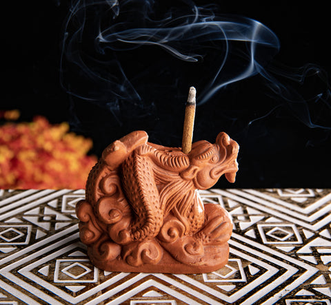 Stäbchenhalter Drache aus Ton – Ansicht 2