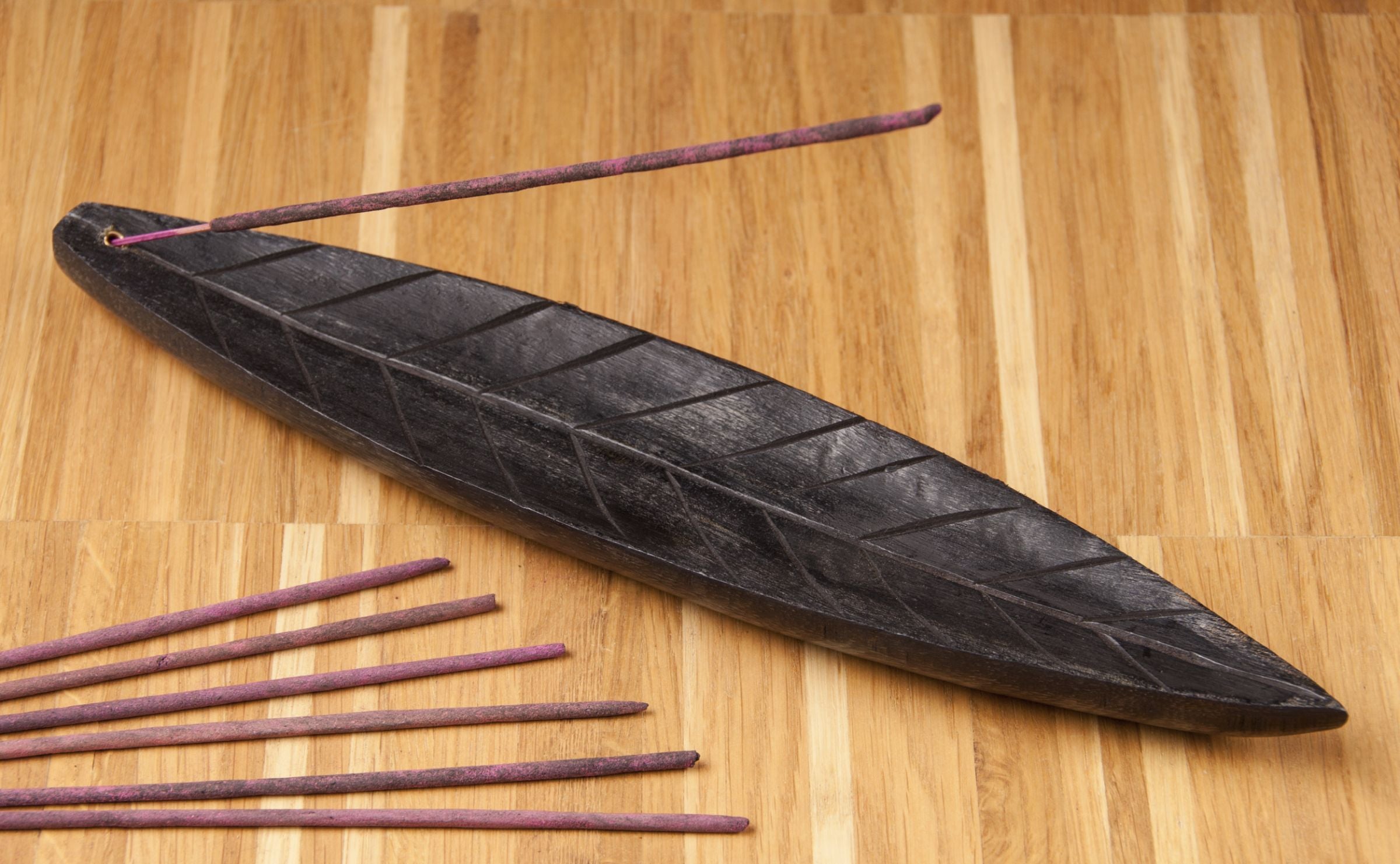 Holzhalter "dark Leaf" – Ansicht 2