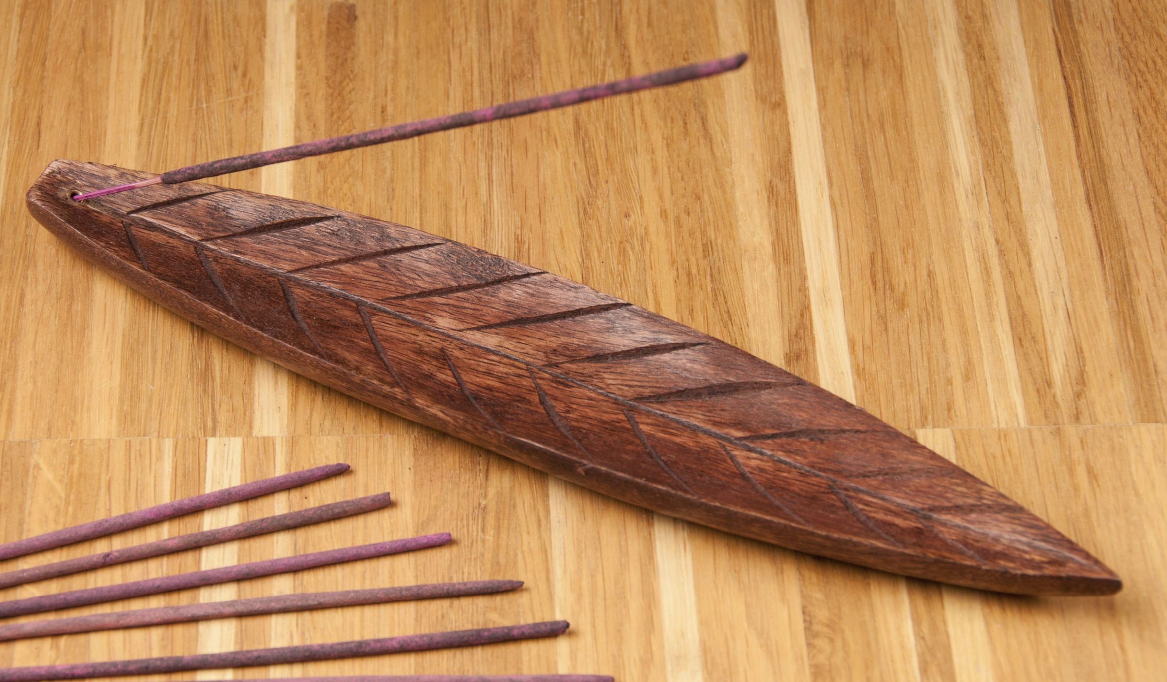 Holzhalter "brown Leaf" – Ansicht 2