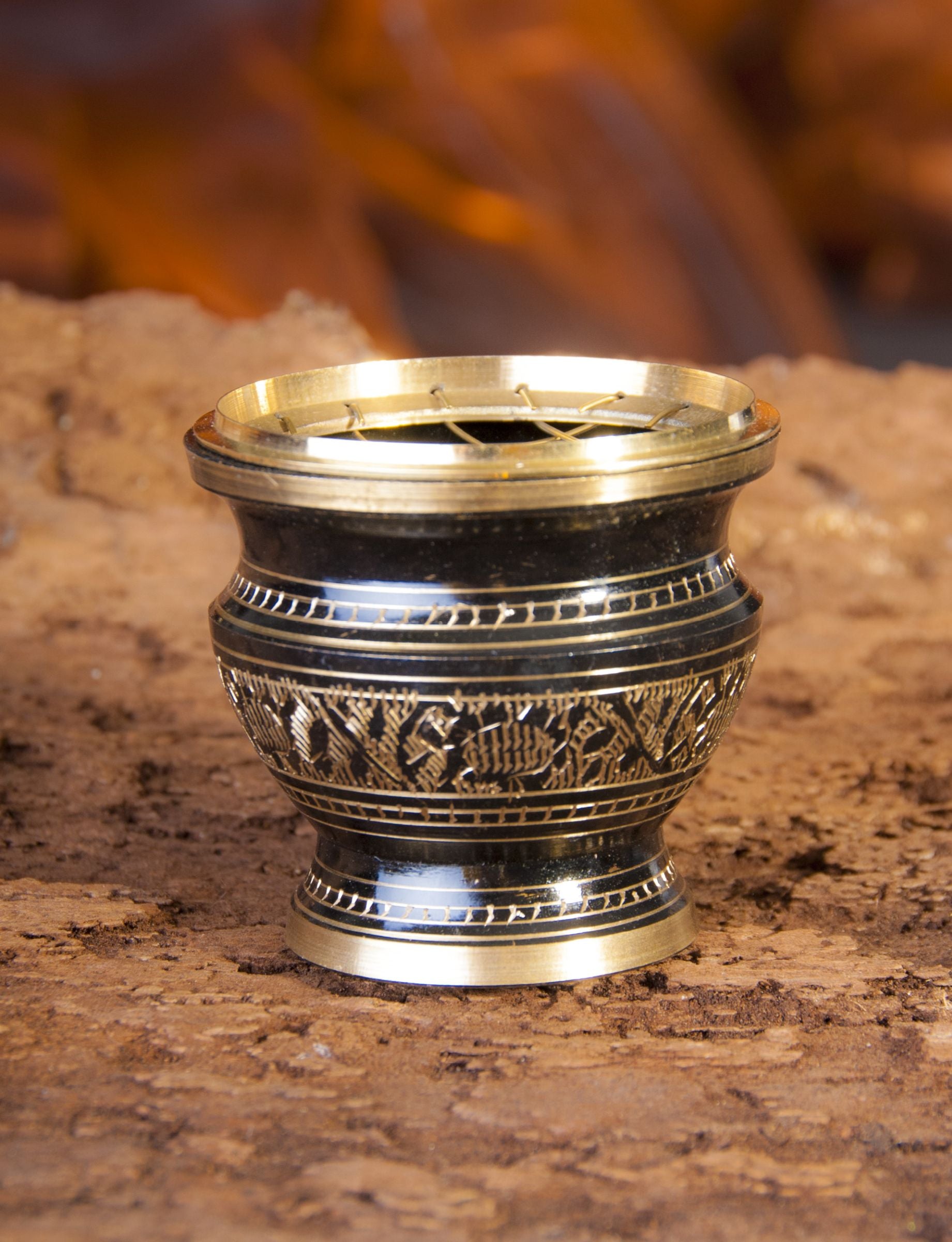 Netzräuchergefäß schwarz / gold Ø ca. 6 cm – Seelenecho
