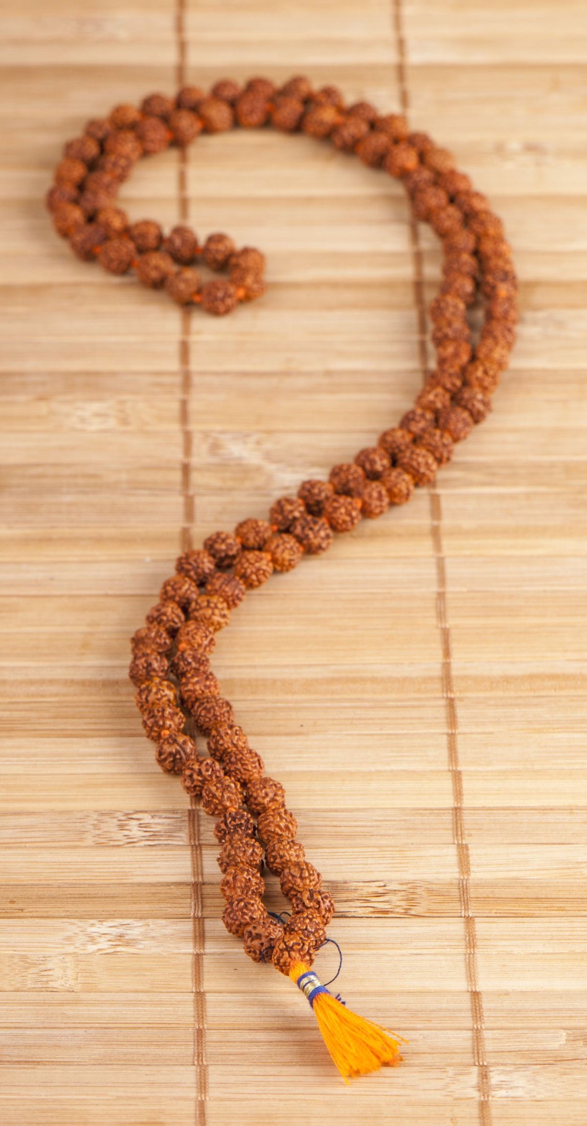 Rudraksha-Mala, mittel L. 96 cm, Ø 7 mm – Seelenecho