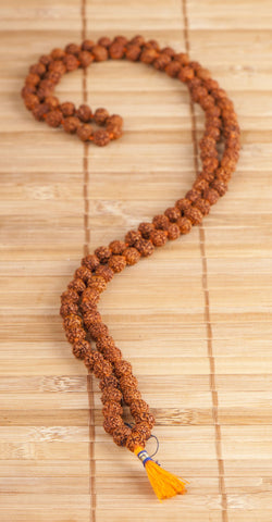 Rudraksha-Mala, mittel L. 96 cm, Ø 7 mm – Seelenecho