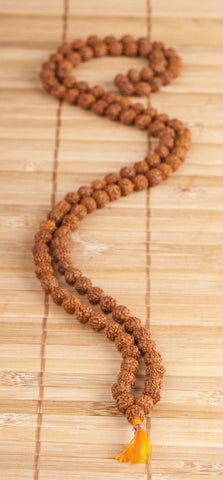 Rudraksha-Mala, groß L. 108 cm, Ø 9 mm – Seelenecho