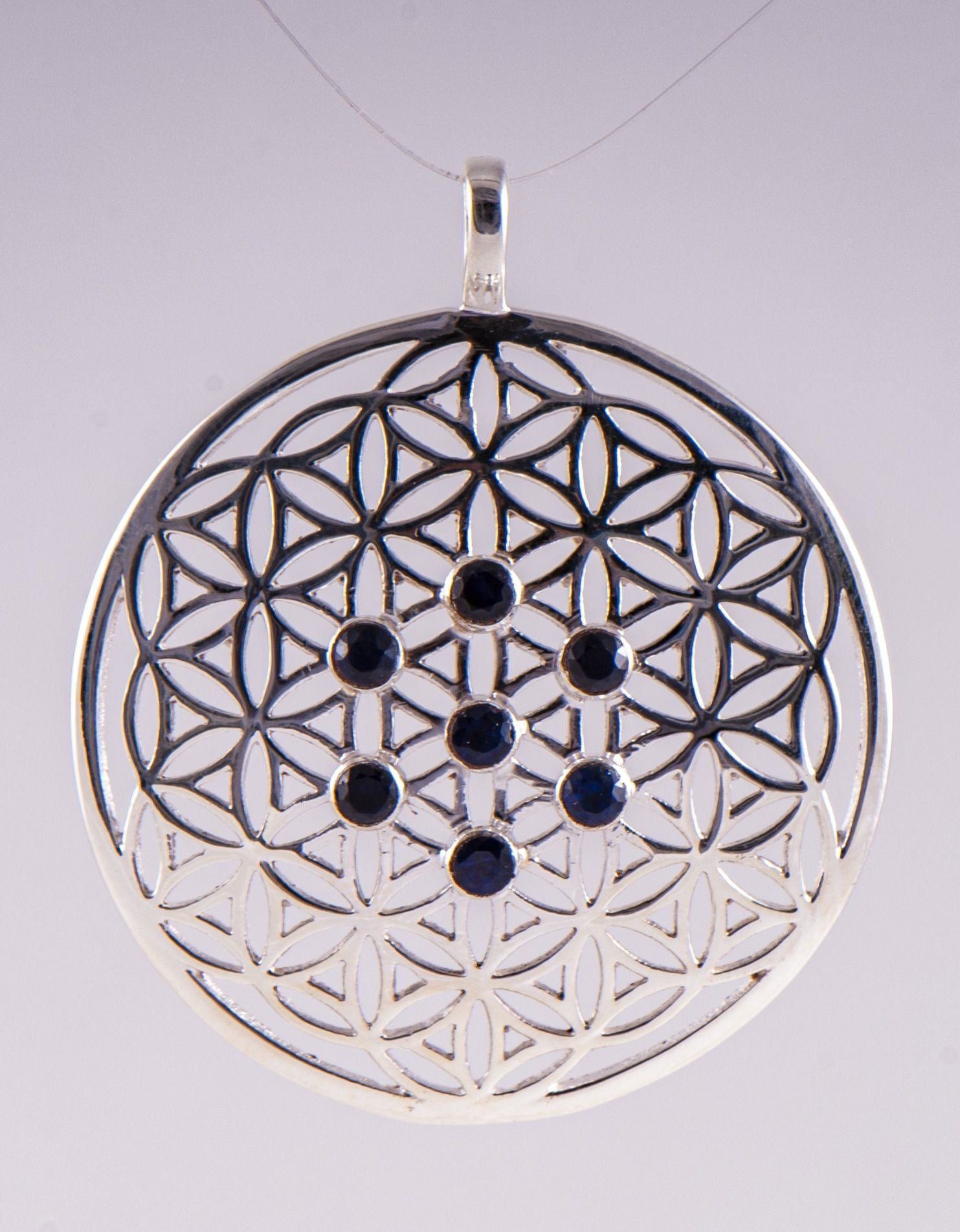 Blume des Lebens mit blauen Saphiren 925er Silber – Seelenecho