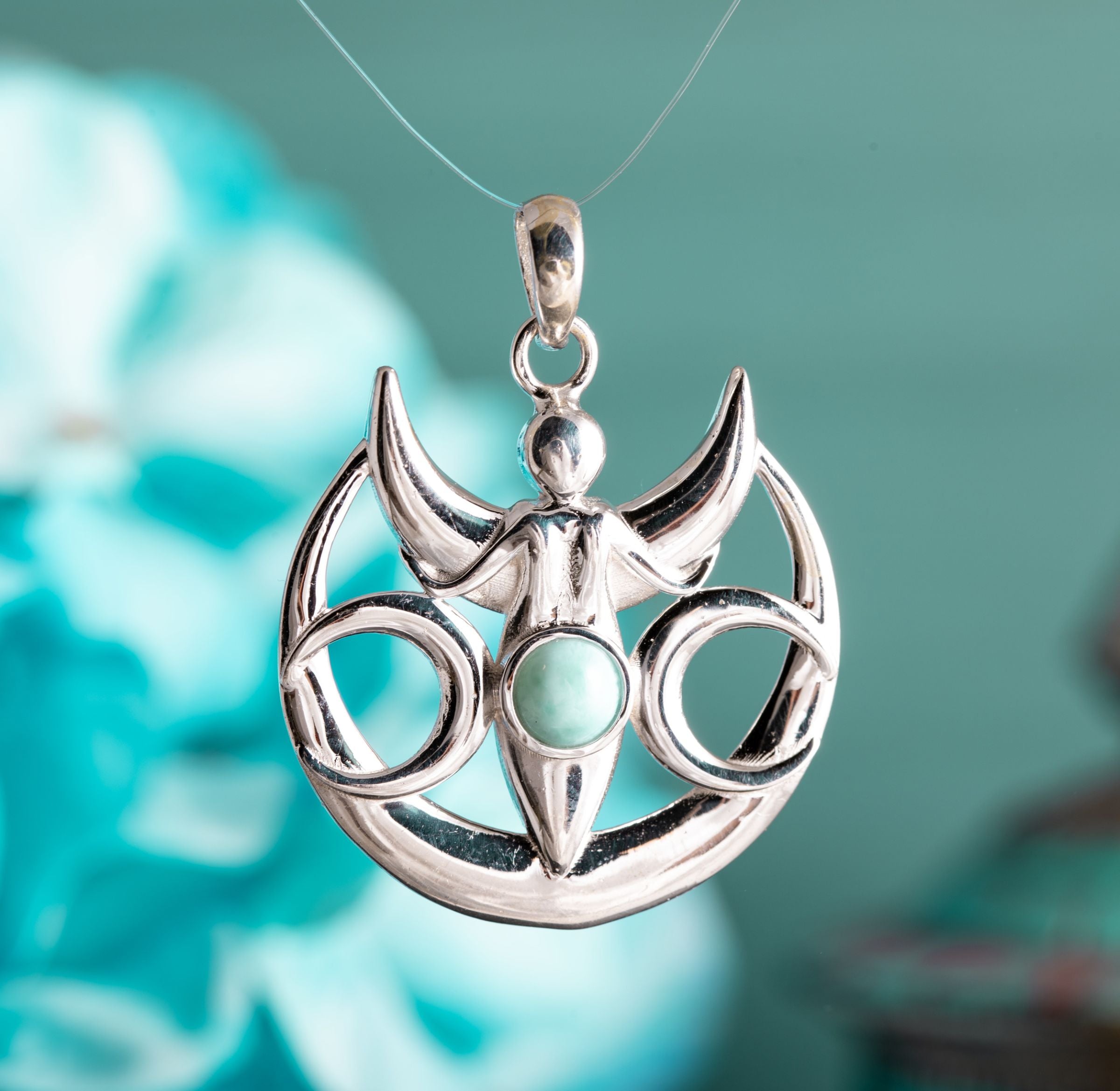 Dreifache Mondgöttin mit Larimar – Ansicht 2