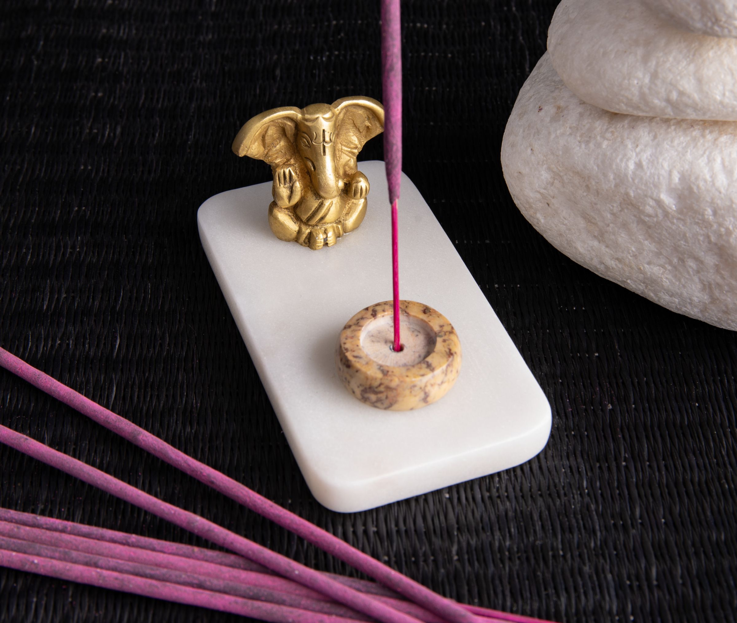 Marmorhalter Ganesha – Ansicht 2