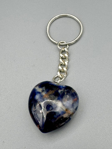 Edelstein Herz Schlüsselanhänger – Kraftstein für unterwegs