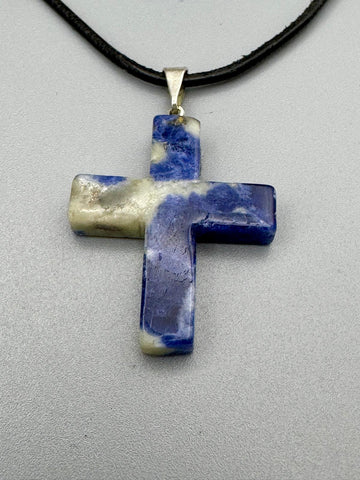 Edelstein Kreuz Anhänger mit Öse – Schutz, Glaube & innere Ausrichtung