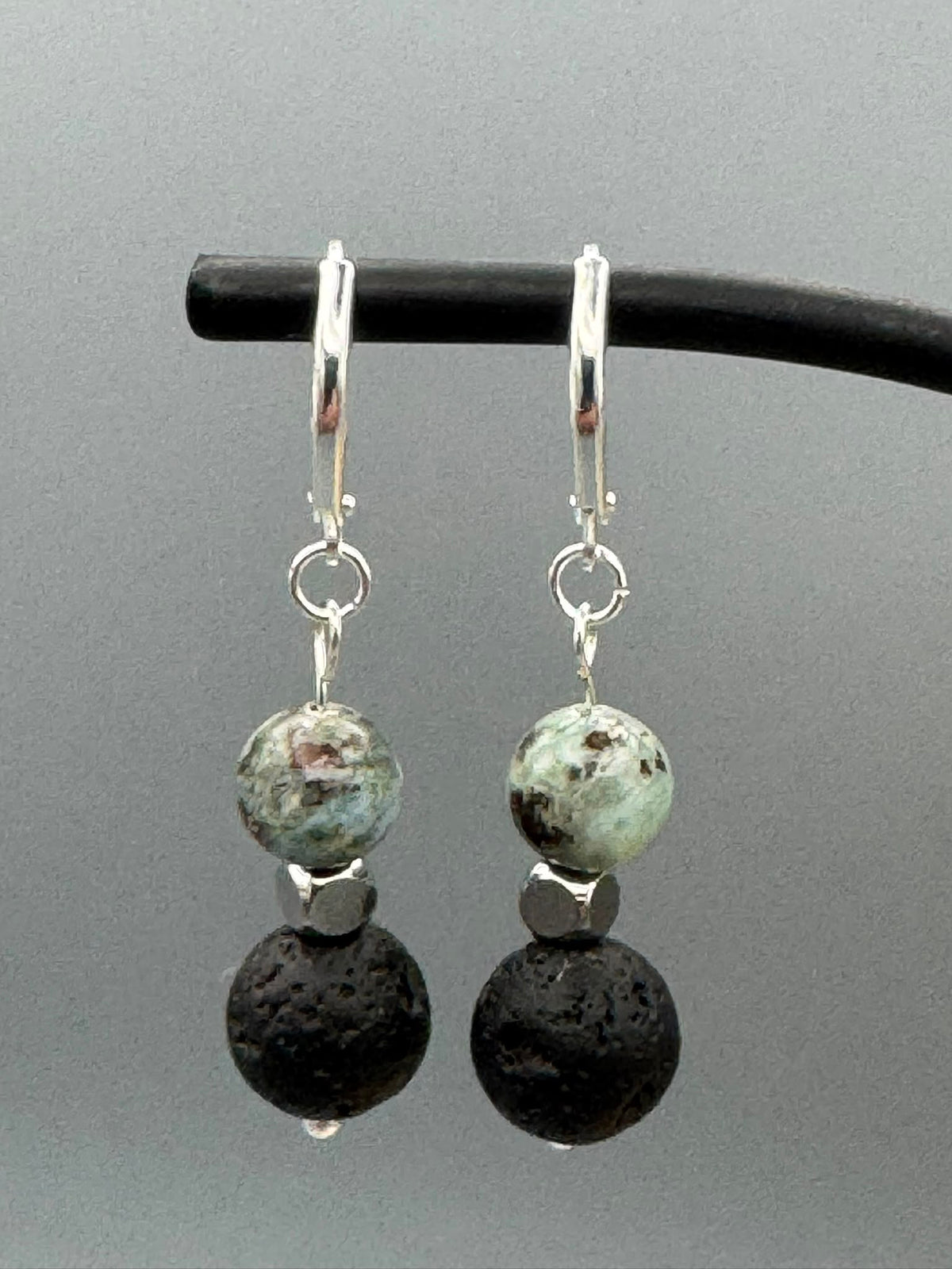 Larimar & Lavastein Ohrringe aus 925er Silber – Ruhe, Erdung und natürliche Kraft