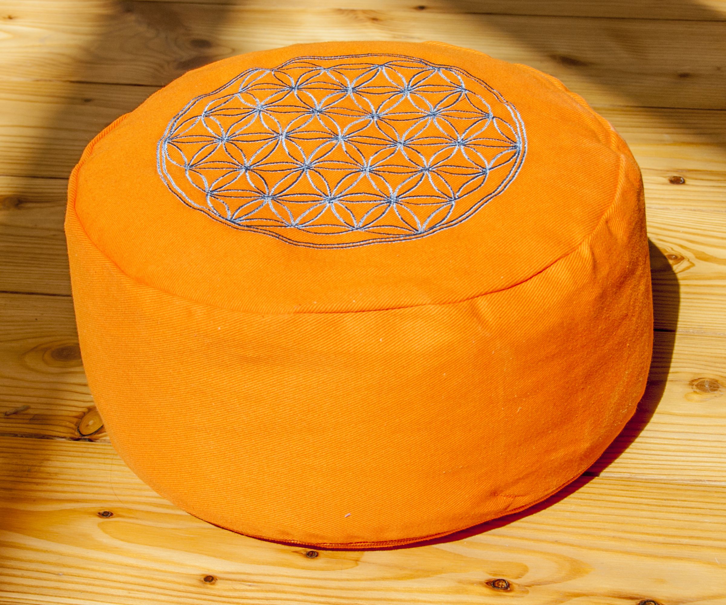 Blume des Lebens Meditationskissen orange mit Buchweizen gefüllt 30 x 15 cm – Ansicht 4