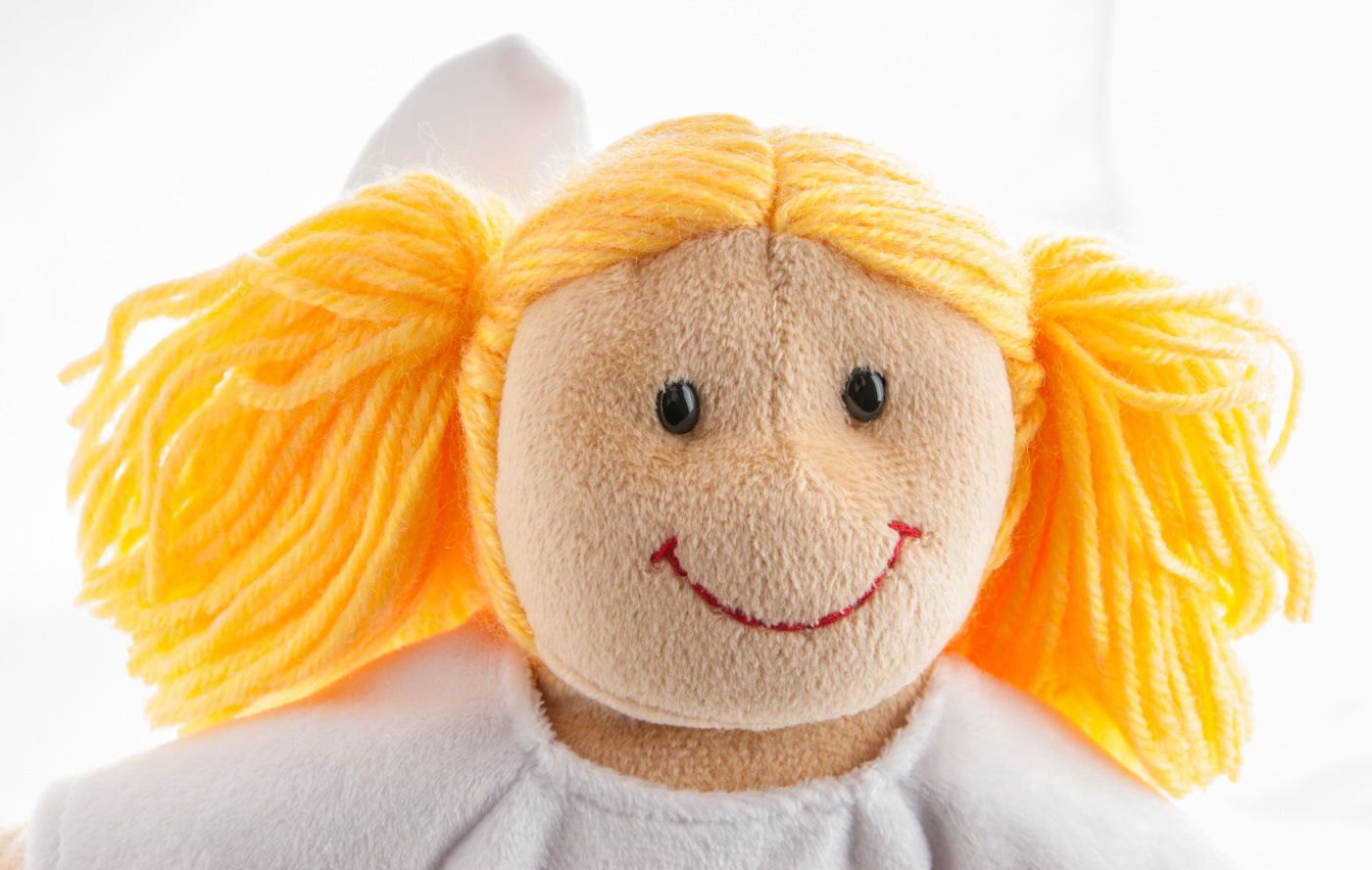 Engel Sarah 30 cm (UVP EUR 39,90) – Ansicht 2