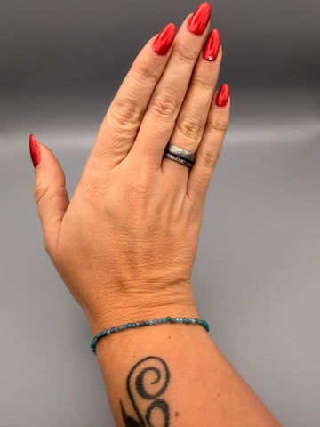 Apatit Armband facettiert 2 mm mit Karabinerverschluss – Ansicht 2
