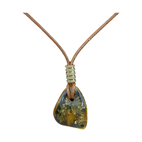 Bernstein Anhänger mit Perle und Lederband – Produktansicht