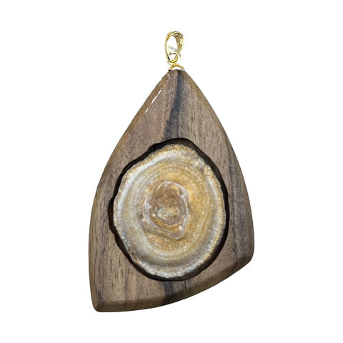 Chalcedonrose Anhänger mit Nussbaumholz – Produktansicht
