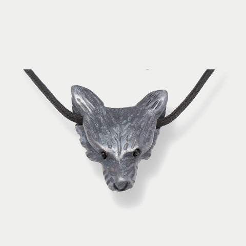 Wolfskopf-Anhänger Hämatin, gebohrt, ca. 4 cm